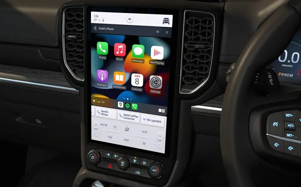 Wireless Apple CarPlay® & Android AutoTM